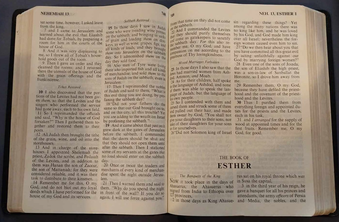 NASB Giant Print Bible image 1