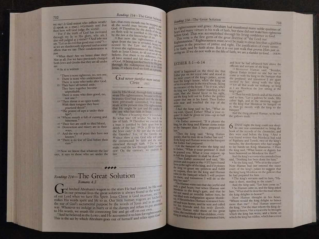 NKJV Oswald Chambers Daily Devotional Bible image 2