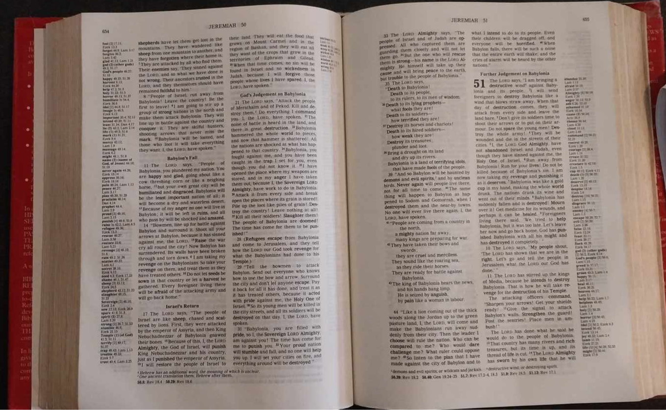 Good News Chain Reference Bible image 1