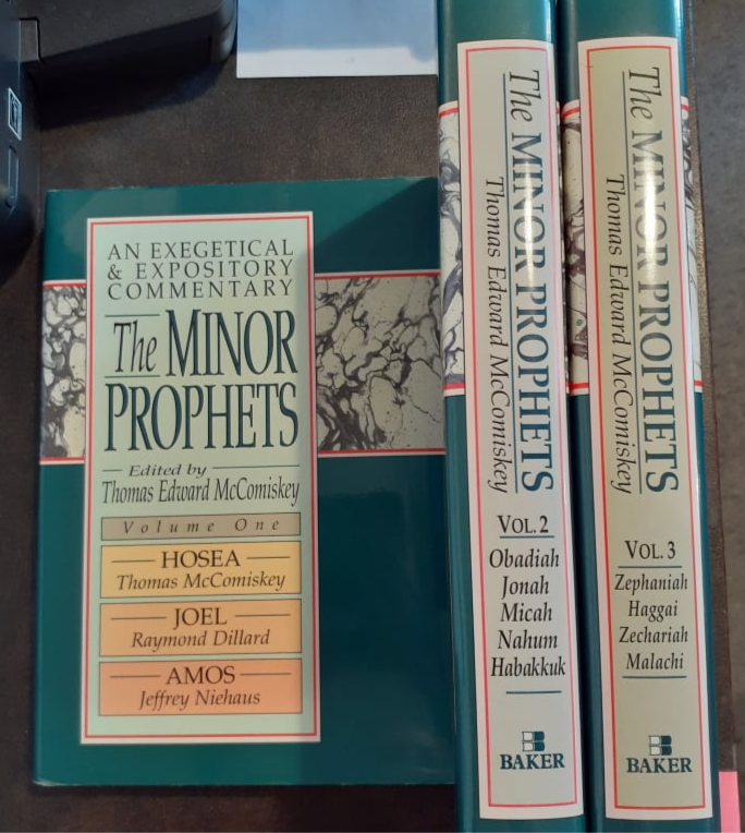 The Minor Prophets, an Exegetical and Expository Commentary, 3 Volume Set image 1