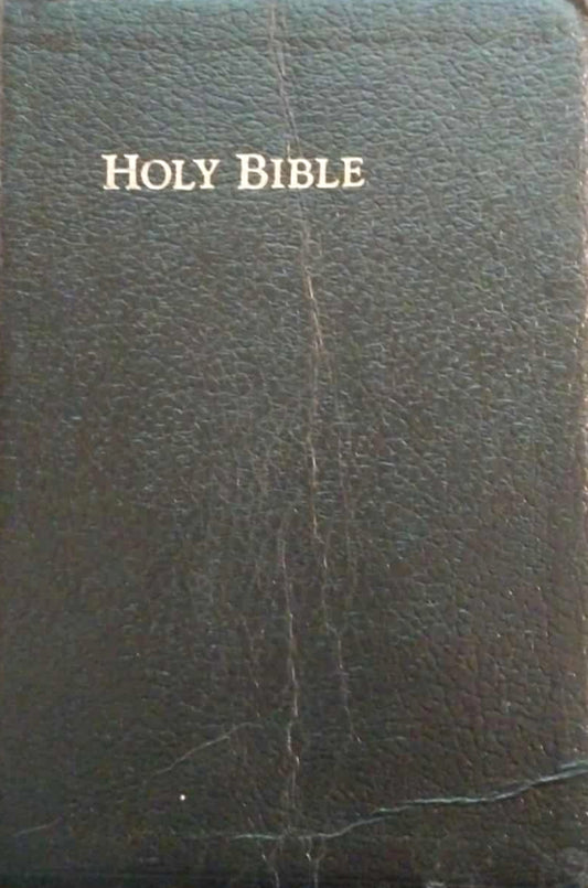 KJV Holy Bible, Black Leather, Basic Bible Helps image 0