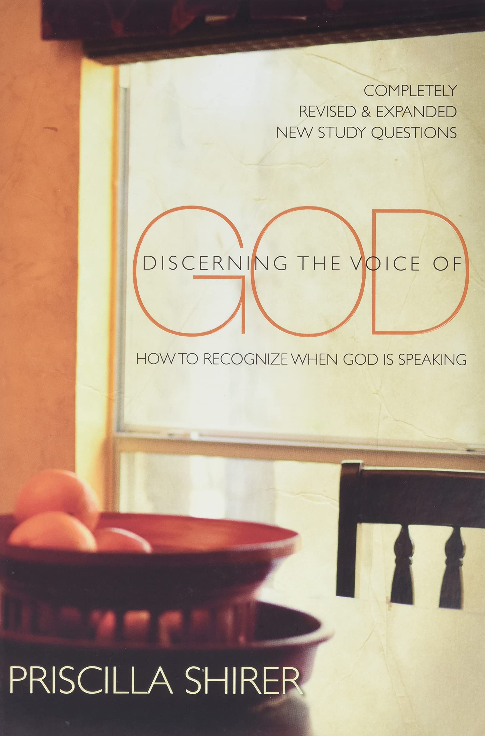 Discerning The Voice of God by Priscilla Shirer image 1