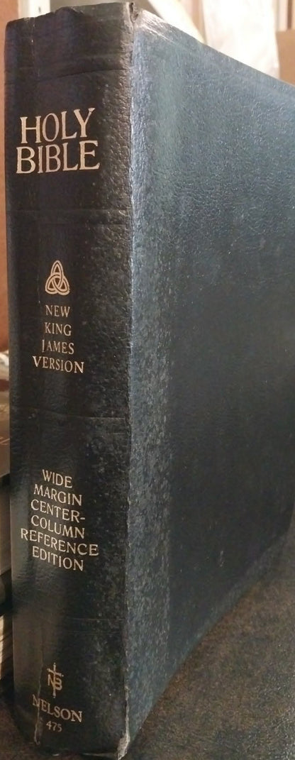 NKJV Wide Margin Center-Column Reference Edition