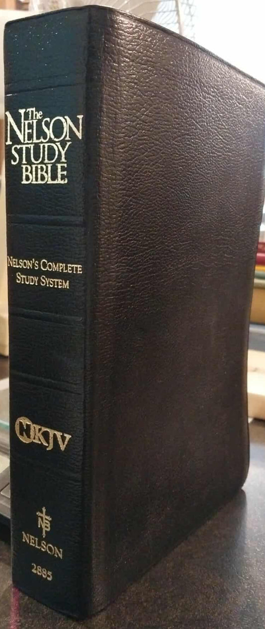 NKJV Nelson Study Bible, Black Bonded Leather image 0