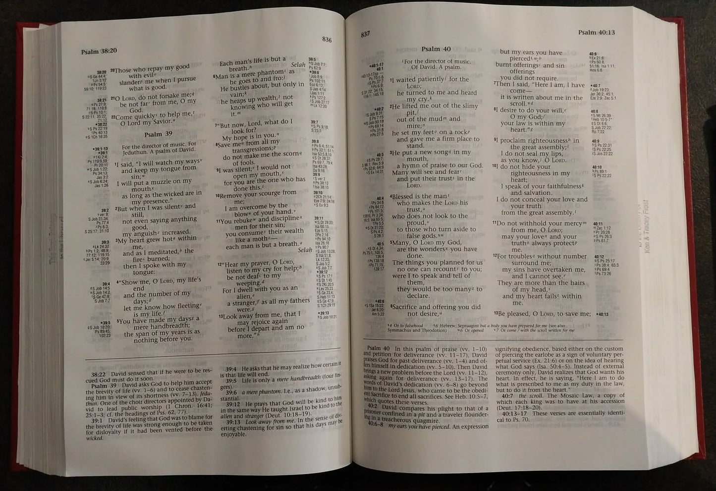 NIV Ryrie Study Bible, Expanded Edition